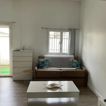 Charmant Logement A Romainville Exterior photo