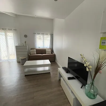 Charmant Logement A Romainville Exterior photo
